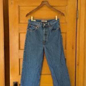 Levi's Women's Straight Leg Blue Jeans